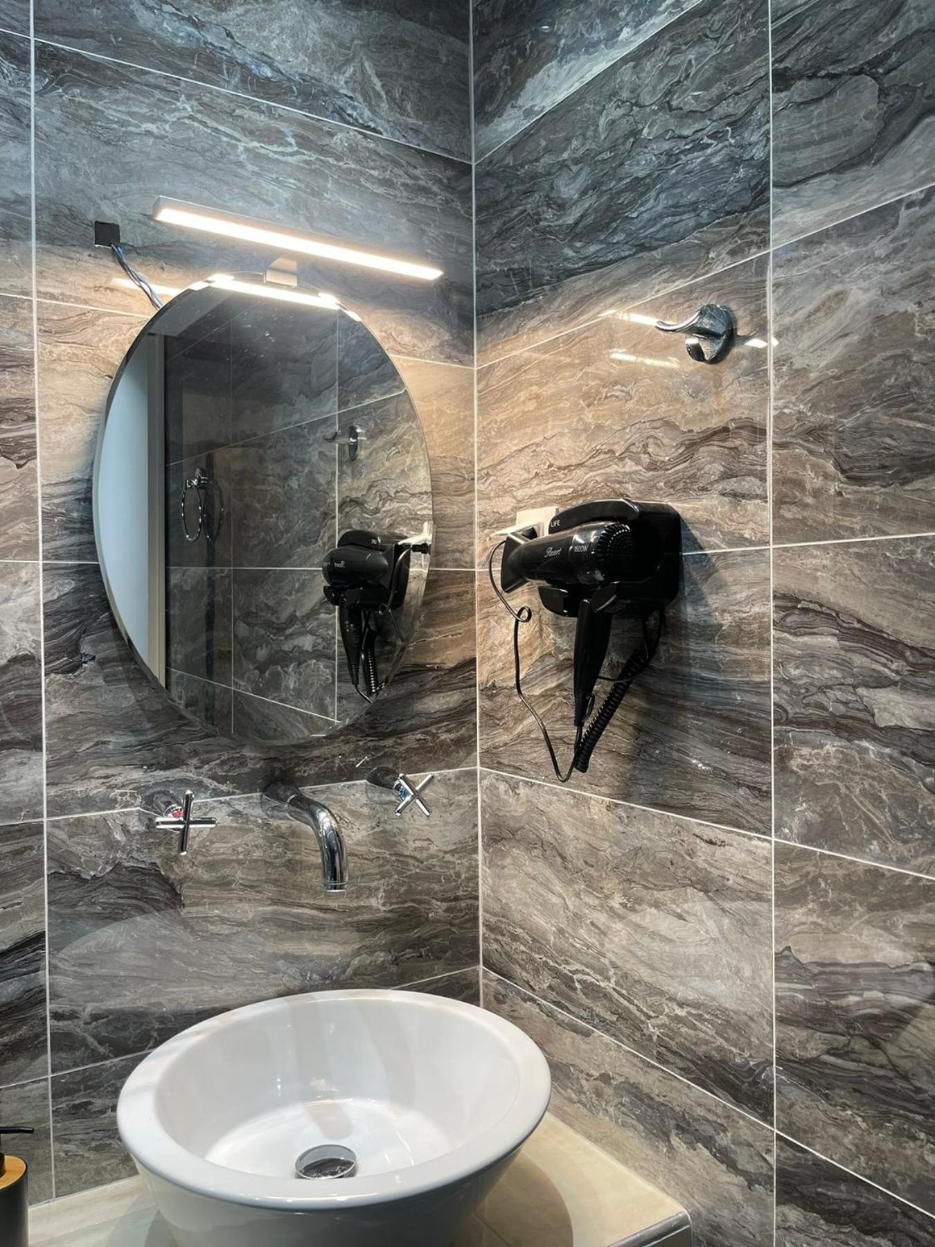 Pansea 12 Exclusive Suites Thessaloniki Buitenkant foto